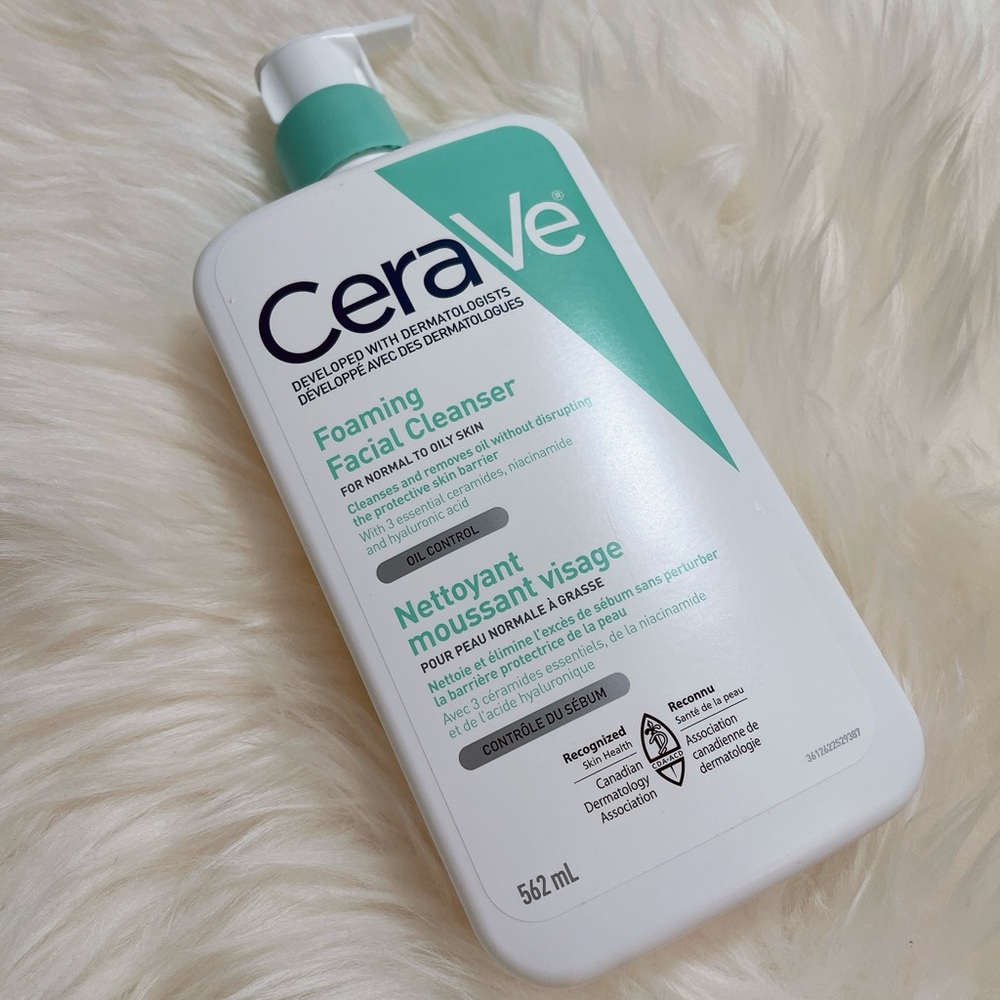CeraVe Foaming Facial Cleanser 562 mL FULL SIZE